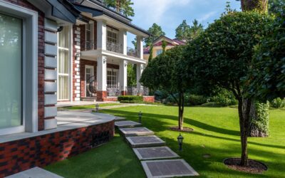 Designing Lawn Pathways and Walkways: Adding Personality to Your Lawn